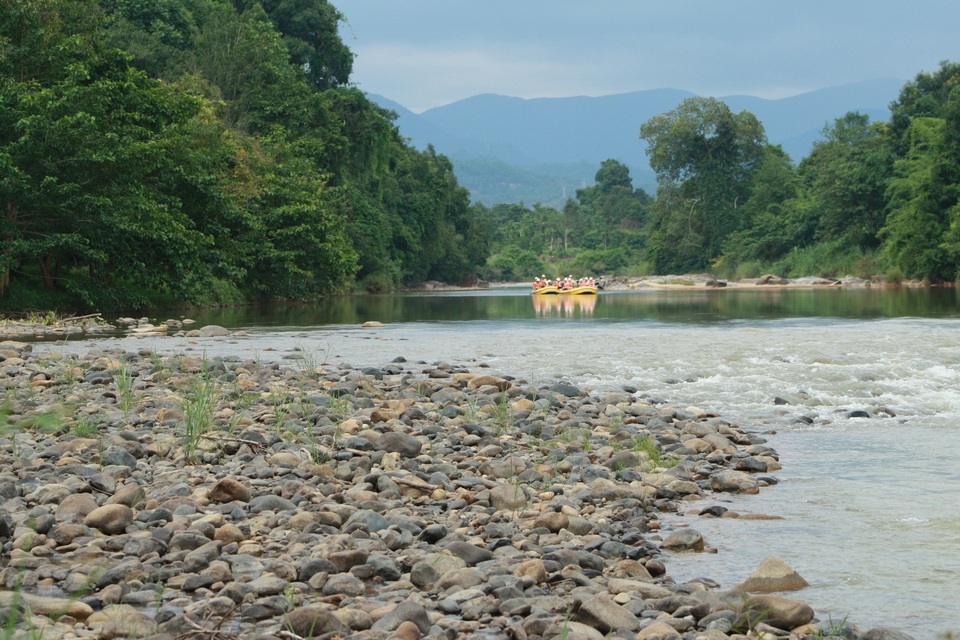 Trải nghiệm trò chơi Rafting đầy thử thách tại Madagui - 2