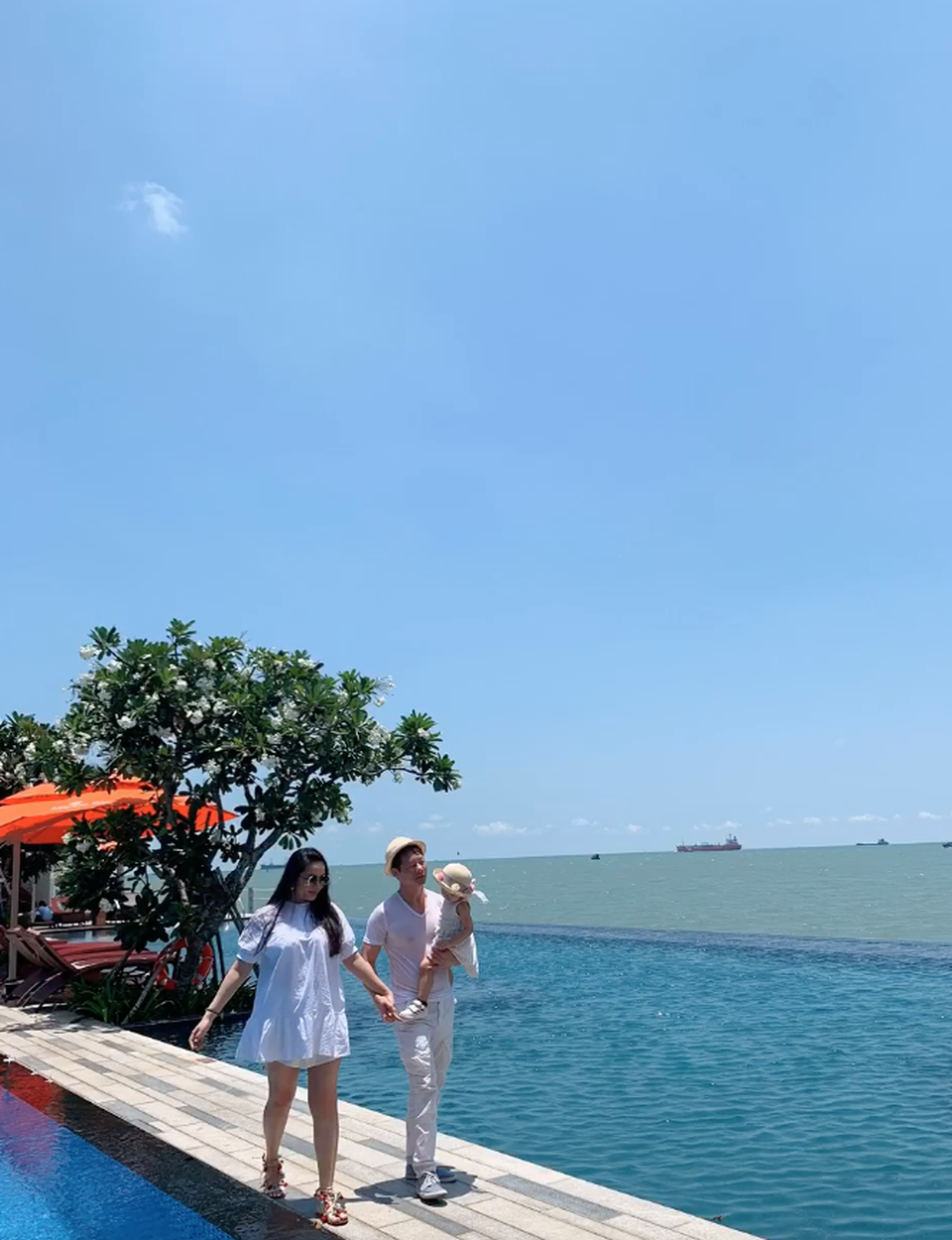 Đại gia Đức An hé lộ cuộc sống hôn nhân với chân dài miền Tây kém 26 tuổi - 2 Đại gia Đức An hé lộ cuộc sống hôn nhân với chân dài miền Tây kém 26 tuổi - 2