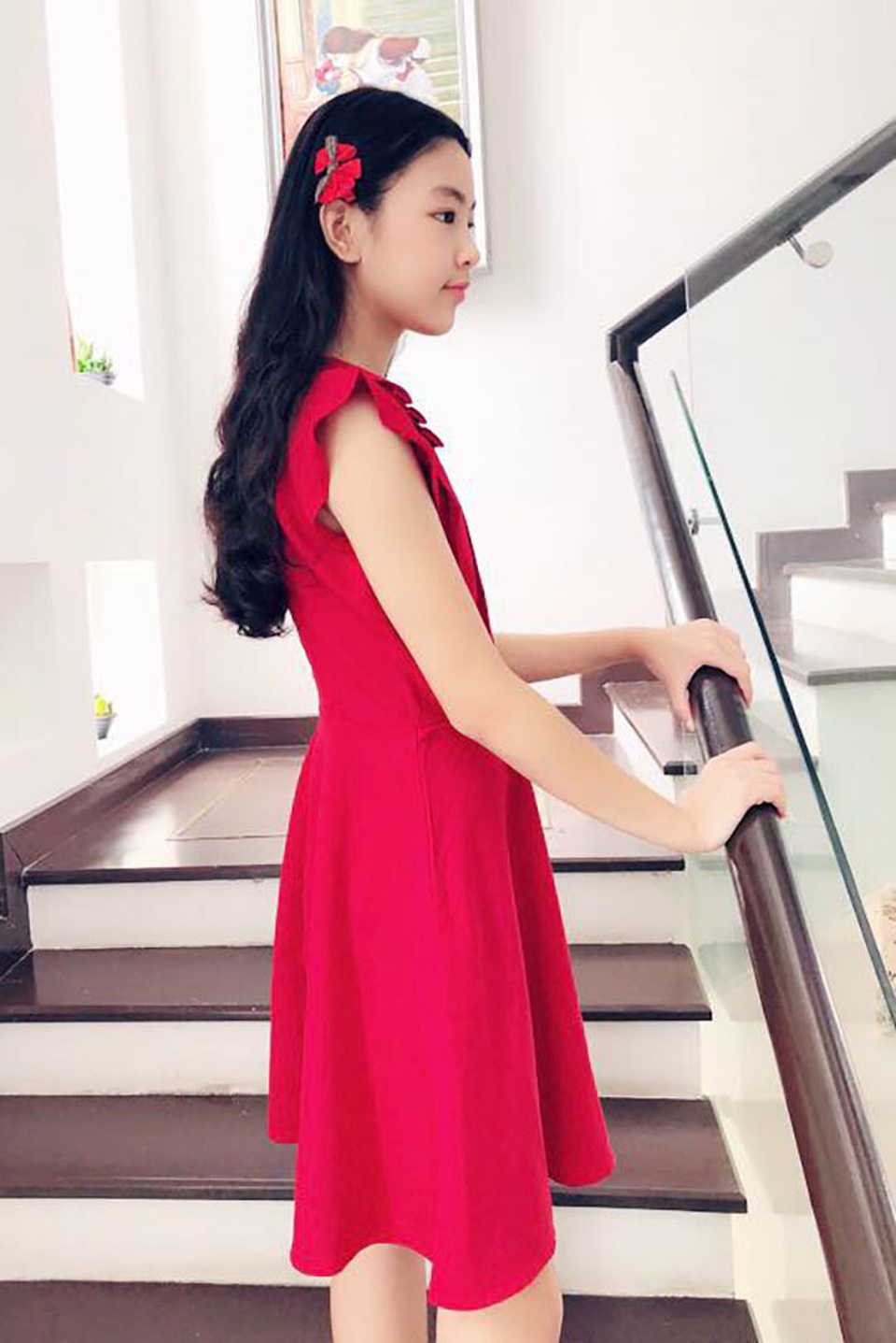 Con gái Quyền Linh ra dáng thiếu nữ xinh đẹp dịu dàng như Hoa hậu tương lai - 7 Con gái Quyền Linh ra dáng thiếu nữ xinh đẹp dịu dàng như Hoa hậu tương lai - 7