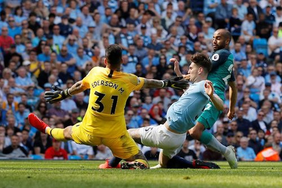 Man City 1-0 Tottenham: Bàn thắng ra mắt của tài năng trẻ Foden - 2 Man City 1-0 Tottenham: Bàn thắng ra mắt của tài năng trẻ Foden - 2