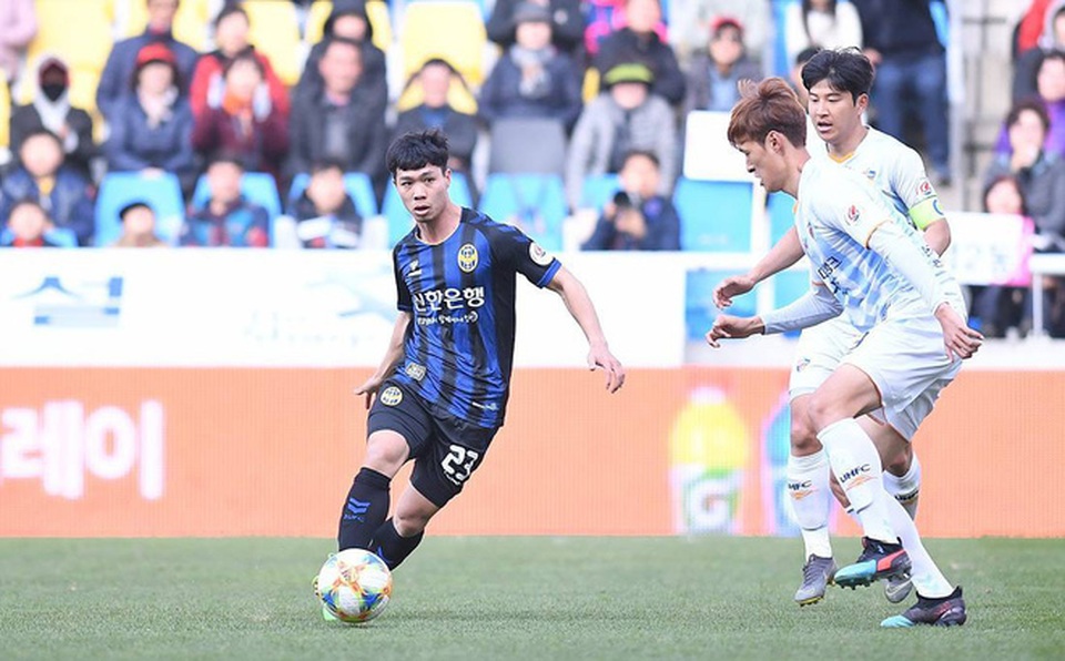 Công Phượng vẫn bị “trói” bởi áp lực ở Incheon United? - 2 Công Phượng vẫn bị “trói” bởi áp lực ở Incheon United? - 2