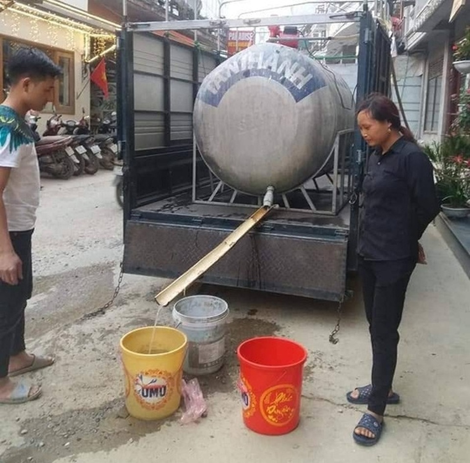 Nửa triệu đồng/m3 nước sạch, Sa Pa lo “vỡ trận” mùa nghỉ lễ 30/4 - 1 Nửa triệu đồng/m3 nước sạch, Sa Pa lo “vỡ trận” mùa nghỉ lễ 30/4 - 1