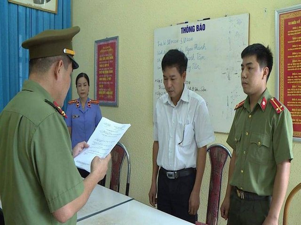 Gian lận điểm thi 2018: Có thể thí sinh chủ động không điền đáp án để dễ nâng điểm! - 2 Gian lận điểm thi 2018: Có thể thí sinh chủ động không điền đáp án để dễ nâng điểm! - 2