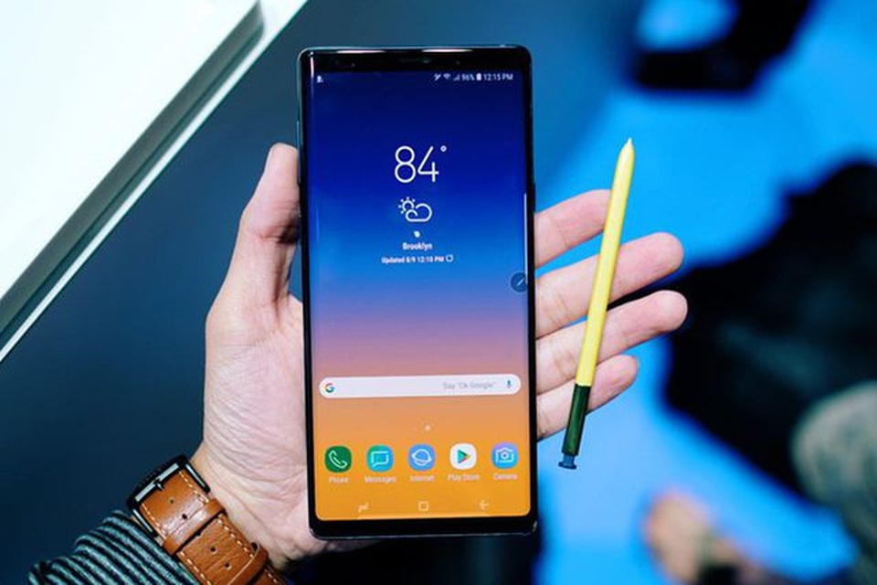 Loạt thiết bị di động giảm giá đáng chú ý tháng 4/2019 - 2 Loạt thiết bị di động giảm giá đáng chú ý tháng 4/2019 - 2