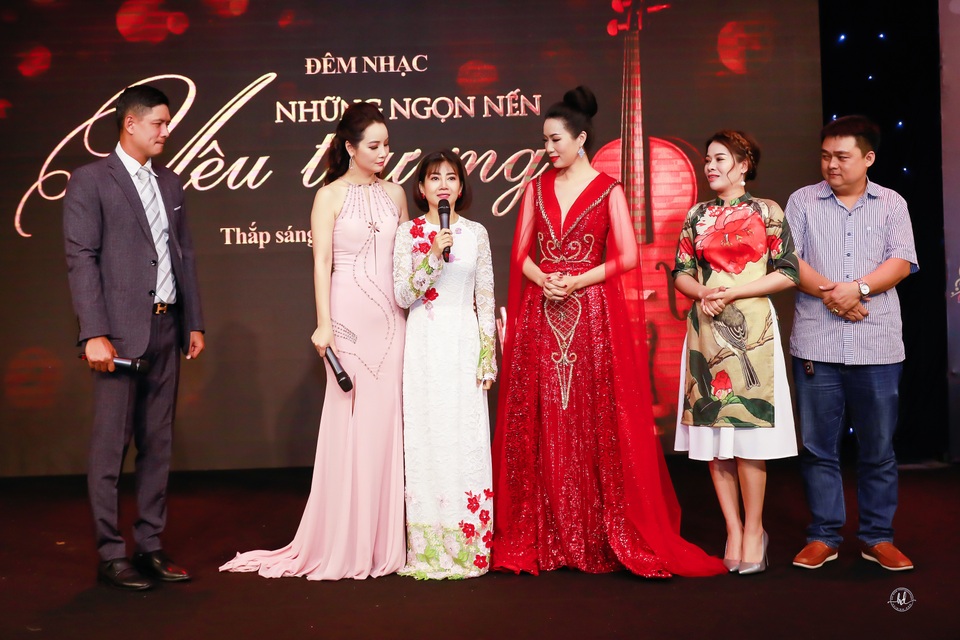 Mai Phương bật khóc trong đêm nhạc tiếp sức cho bố con đạo diễn Đỗ Đức Thành - 8