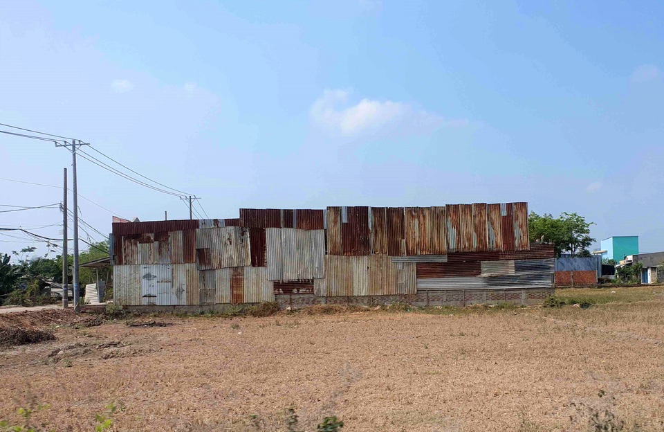 Hàng trăm ha đất cấm bị xẻ thịt tại TP.HCM: Nhà không phép ồ ạt mọc thế nào? - 7