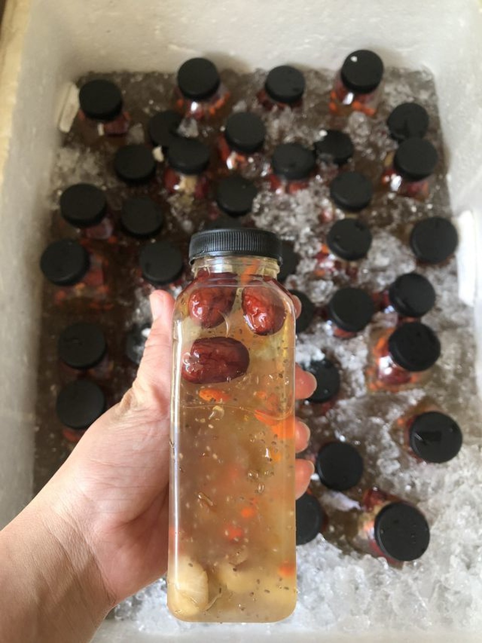 “Cụ” lộc vừng trả 8 tỷ đồng không bán; Chị em bán chè mùa nóng lãi cả trăm triệu đồng - 3 “Cụ” lộc vừng trả 8 tỷ đồng không bán; Chị em bán chè mùa nóng lãi cả trăm triệu đồng - 3