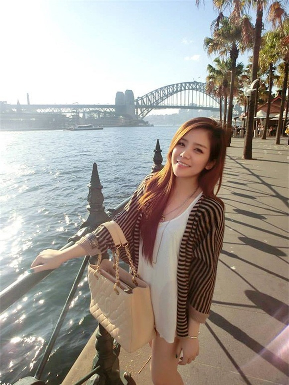 Cuộc sống thượng lưu bên trời Tây của hot girl thừa kế đình đám Việt Nam - 4 Cuộc sống thượng lưu bên trời Tây của hot girl thừa kế đình đám Việt Nam - 4