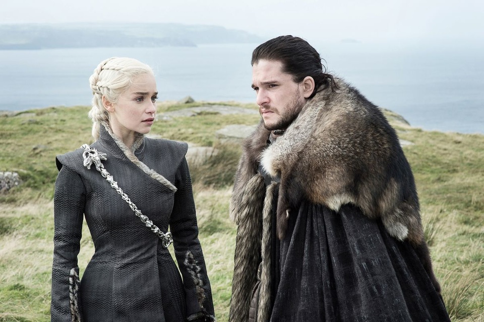 Thân thế thực sự của Jon Snow và chuyện khó xử với Daenerys - 1 Thân thế thực sự của Jon Snow và chuyện khó xử với Daenerys - 1