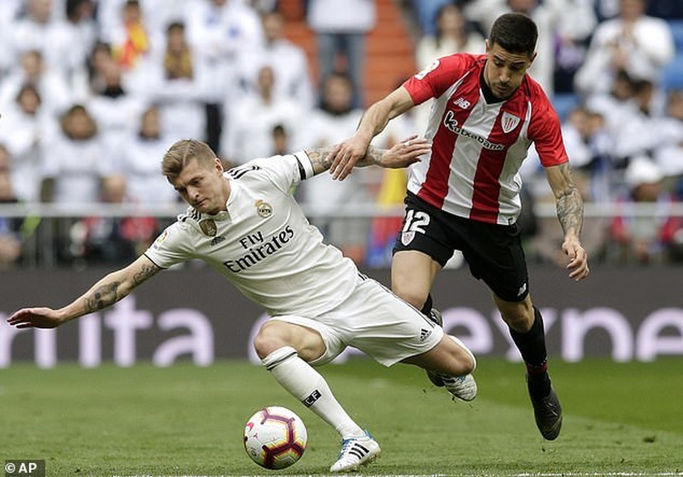 Real Madrid 3-0 Bilbao: Cú hattrick của Benzema - 7 Real Madrid 3-0 Bilbao: Cú hattrick của Benzema - 7