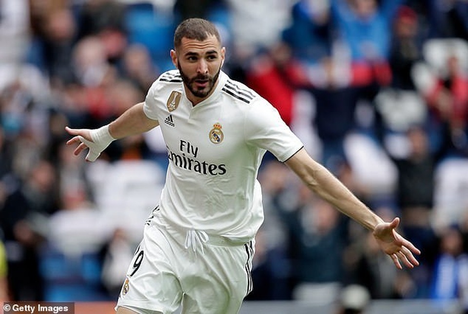 Real Madrid 3-0 Bilbao: Cú hattrick của Benzema - 10 Real Madrid 3-0 Bilbao: Cú hattrick của Benzema - 10