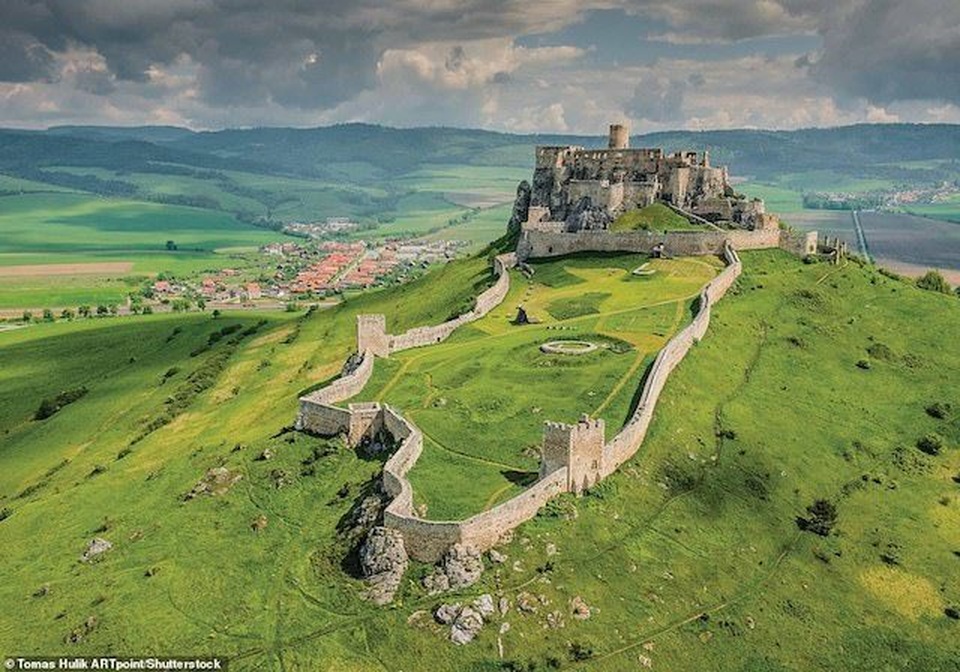 Khám phá những lâu đài đẹp nhất thế giới - 6