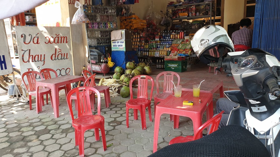 Lái xe của lãnh đạo công an tỉnh bị đối tượng lạ cứa cổ - 1 Lái xe của lãnh đạo công an tỉnh bị đối tượng lạ cứa cổ - 1