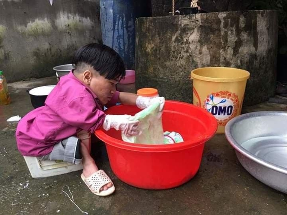 Cuộc sống hôn nhân của chàng trai xương thuỷ tinh và cô gái Nghệ An xinh đẹp giờ ra sao? - 6 Cuộc sống hôn nhân của chàng trai xương thuỷ tinh và cô gái Nghệ An xinh đẹp giờ ra sao? - 6