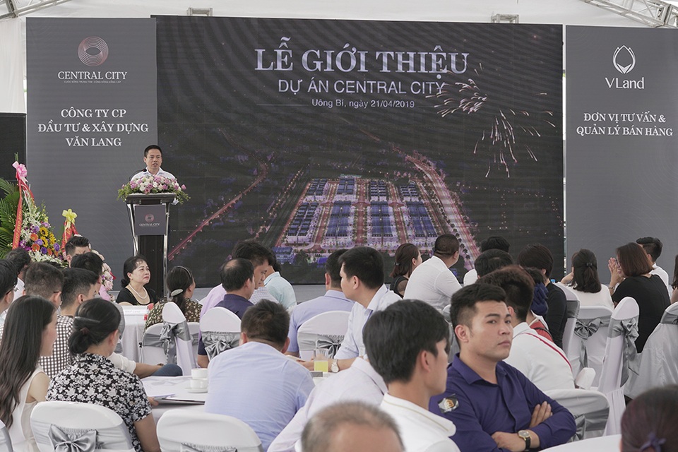 Bùng nổ giao dịch tại Lễ giới thiệu dự án Central City - 2 Bùng nổ giao dịch tại Lễ giới thiệu dự án Central City - 2