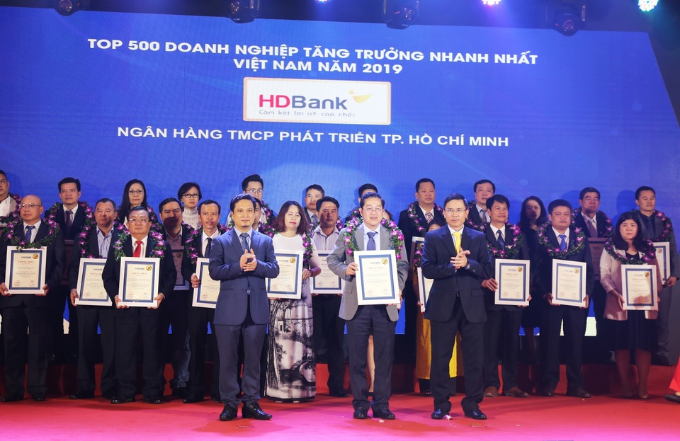 HDBank lọt Top 5 Ngân hàng có tốc độ tăng trưởng nhanh nhất năm 2019 - 2 HDBank lọt Top 5 Ngân hàng có tốc độ tăng trưởng nhanh nhất năm 2019 - 2