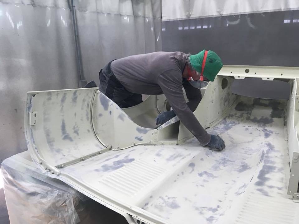 Sự hồi sinh kì diệu của một chiếc Jaguar E-Type từ đồ đồng nát - 6 Sự hồi sinh kì diệu của một chiếc Jaguar E-Type từ đồ đồng nát - 6