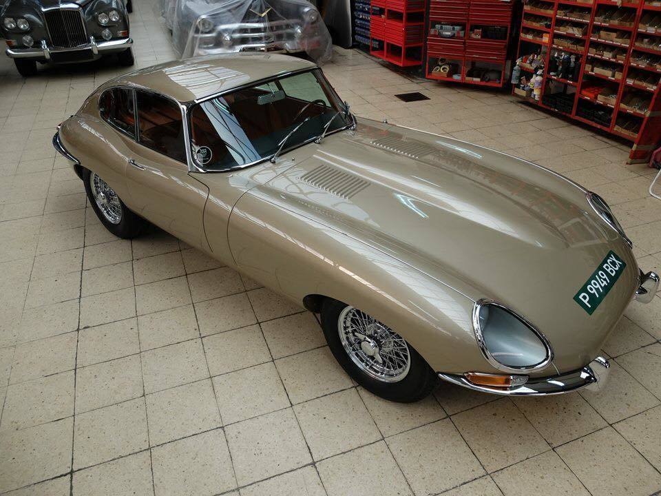 Sự hồi sinh kì diệu của một chiếc Jaguar E-Type từ đồ đồng nát - 2 Sự hồi sinh kì diệu của một chiếc Jaguar E-Type từ đồ đồng nát - 2