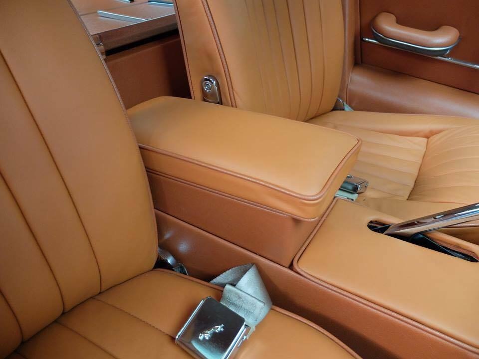 Sự hồi sinh kì diệu của một chiếc Jaguar E-Type từ đồ đồng nát - 15 Sự hồi sinh kì diệu của một chiếc Jaguar E-Type từ đồ đồng nát - 15