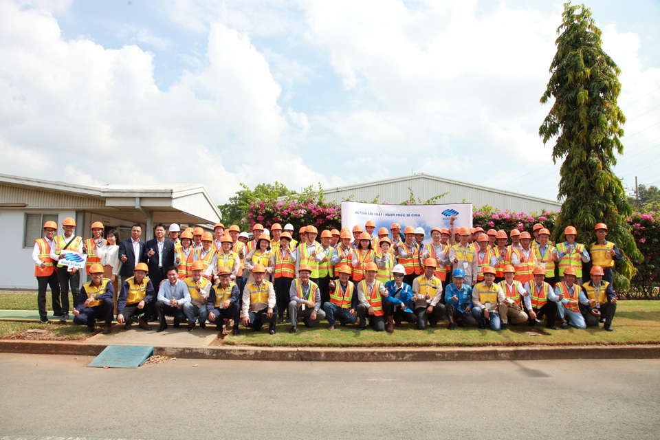 Lãnh đạo là người cầm lái cho con tàu an toàn lao động của doanh nghiệp - 4 Lãnh đạo là người cầm lái cho con tàu an toàn lao động của doanh nghiệp - 4