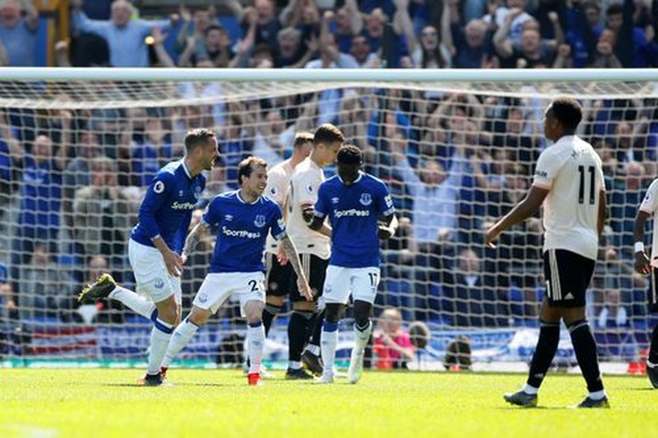 Những khoảnh khắc tan nát của Man Utd trước sức mạnh của Everton - 10