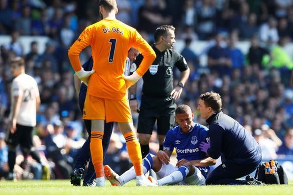 Những khoảnh khắc tan nát của Man Utd trước sức mạnh của Everton - 14