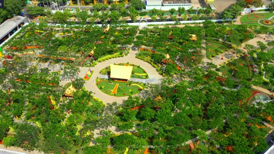 Suối tiên tưng bừng mừng đại lễ 30/04 và quốc tế lao động 01/05 - 2 Suối tiên tưng bừng mừng đại lễ 30/04 và quốc tế lao động 01/05 - 2