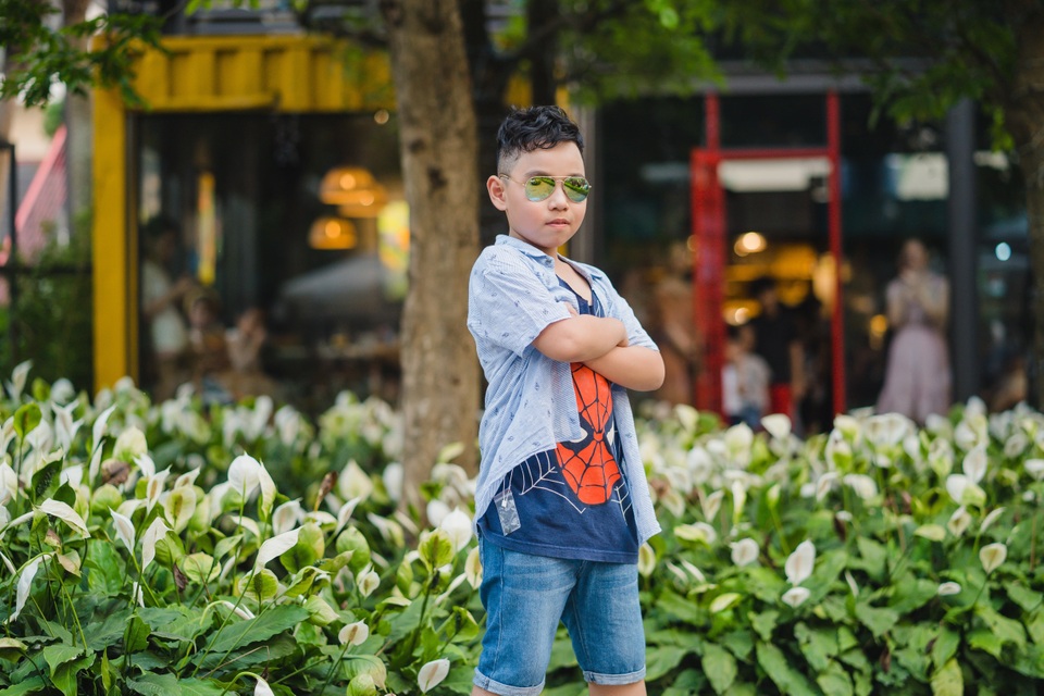 Hồng Quế cùng dàn mẫu nhí làm dịu mát mùa hè với màn biểu diễn ấn tượng - 4 Hồng Quế cùng dàn mẫu nhí làm dịu mát mùa hè với màn biểu diễn ấn tượng - 4