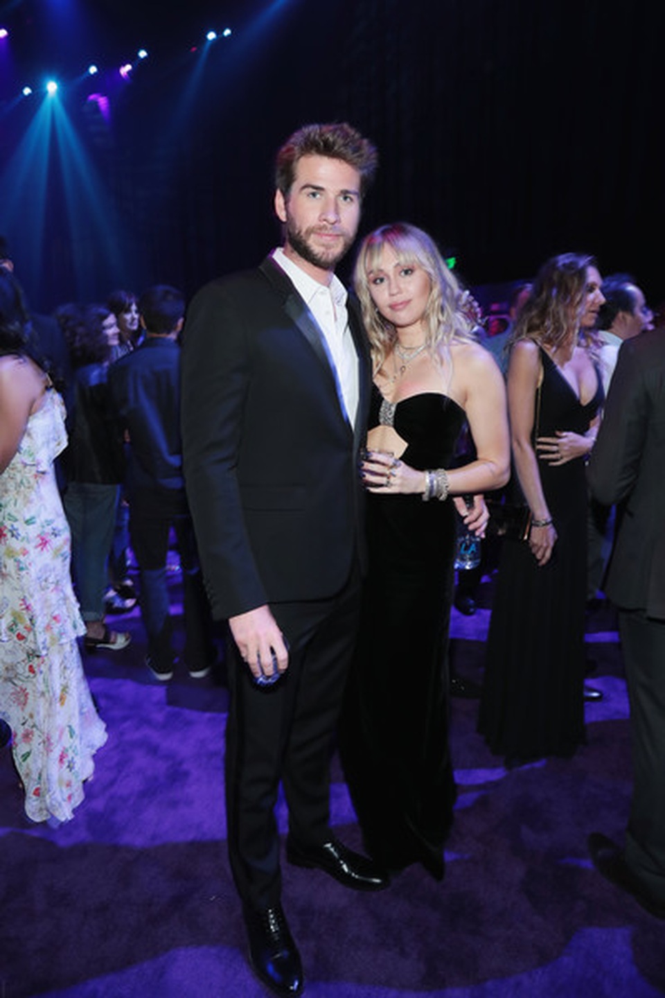 Miley Cyrus đẹp đôi bên chồng dự công chiếu phim Avengers: Endgame - 7 Miley Cyrus đẹp đôi bên chồng dự công chiếu phim Avengers: Endgame - 7