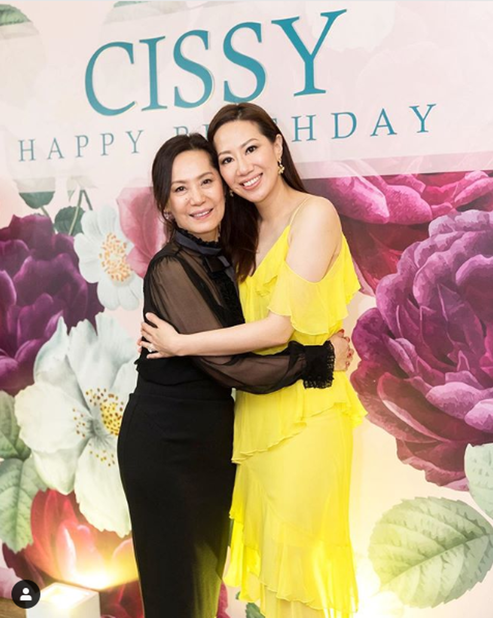 “Võ sư Diệp Vấn” Chân Tử Đơn tổ chức sinh nhật cho “bà xã” hoa hậu - 9 “Võ sư Diệp Vấn” Chân Tử Đơn tổ chức sinh nhật cho “bà xã” hoa hậu - 9