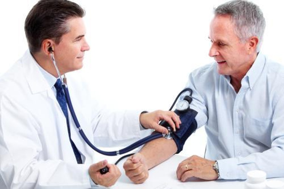 Nguy cơ liệt nửa người vì chủ quan với tăng huyết áp – Làm sao để phòng ngừa? - 1 Nguy cơ liệt nửa người vì chủ quan với tăng huyết áp – Làm sao để phòng ngừa? - 1