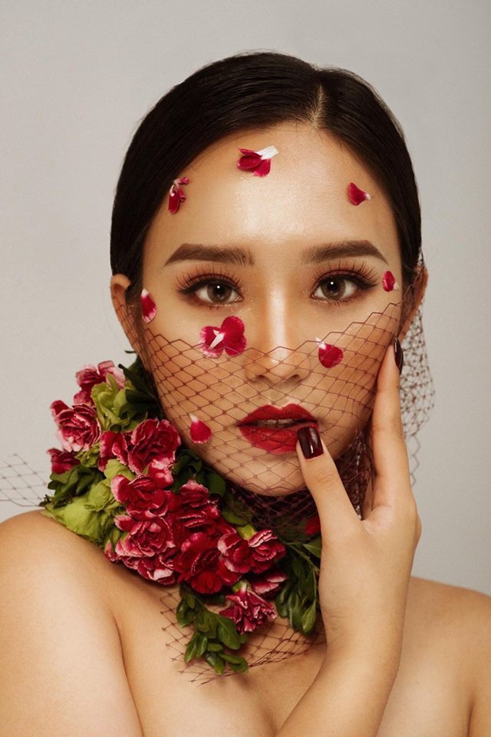 Chân dung Hương Trà - người đẹp giành vương miện Hoa hậu Thế giới người Việt tại Pháp - 4 Chân dung Hương Trà - người đẹp giành vương miện Hoa hậu Thế giới người Việt tại Pháp - 4