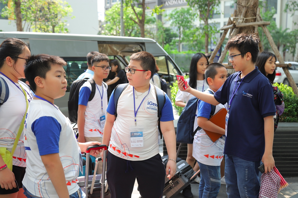 Khoảnh khắc đáng nhớ tại nhà chung - Điều đặc biệt chỉ có tại English Champion 2019 - 2 Khoảnh khắc đáng nhớ tại nhà chung - Điều đặc biệt chỉ có tại English Champion 2019 - 2