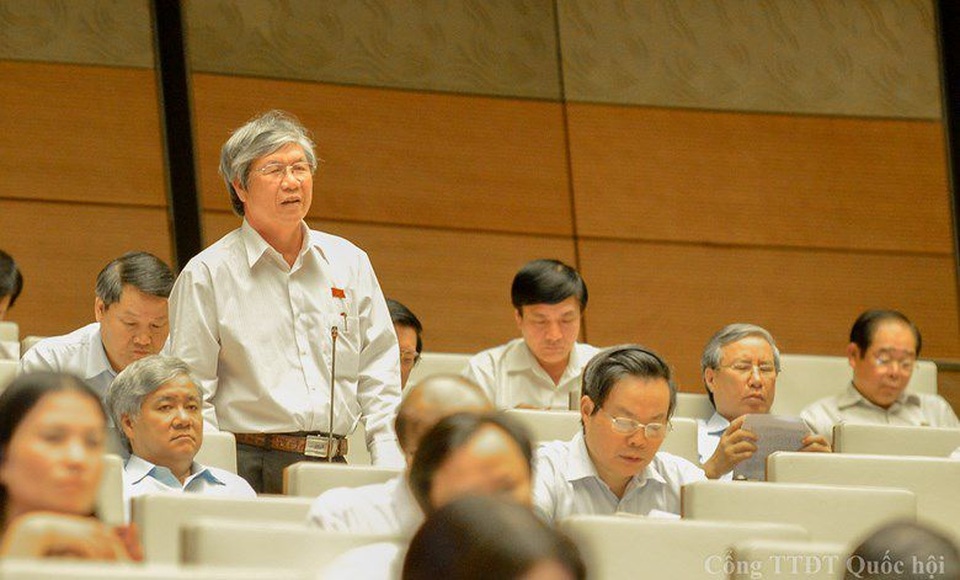 Biển Đông đã bị xâm phạm, không thể nói "đảm bảo chủ quyền" - 1 Đại biểu Lê Văn Lai (Ảnh: Quochoi.vn)