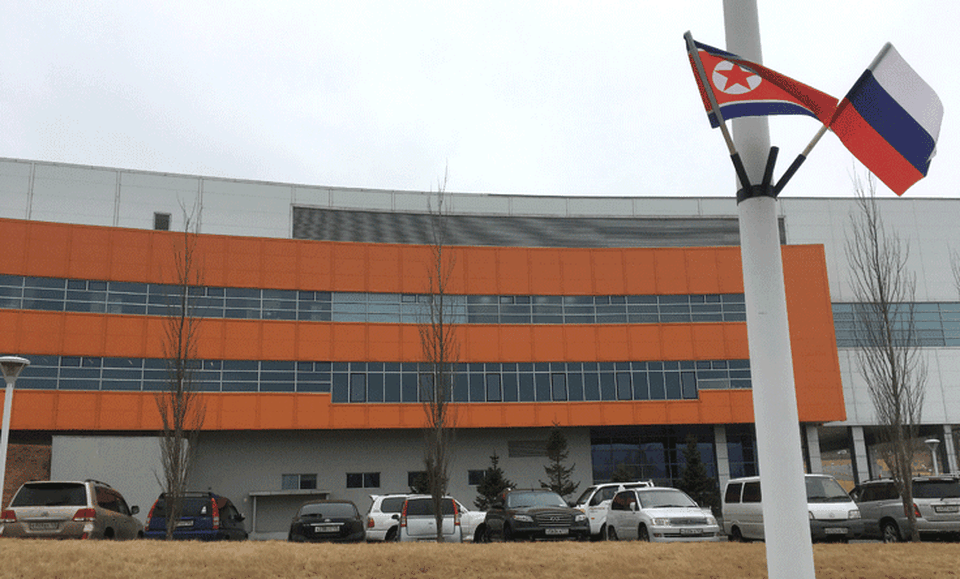 Xe limousine Triều Tiên xuất hiện ở địa điểm có thể diễn ra thượng đỉnh Kim - Putin - 2