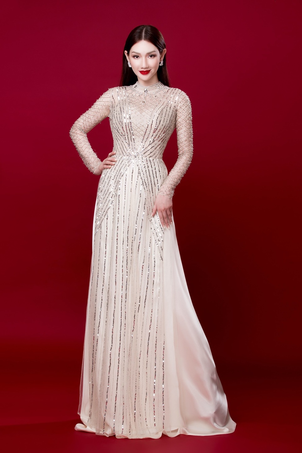 Diễn viên Yến Vy dần cởi mở hơn sau 11 năm trốn showbiz Việt sang Mỹ - 9 Diễn viên Yến Vy dần cởi mở hơn sau 11 năm trốn showbiz Việt sang Mỹ - 9