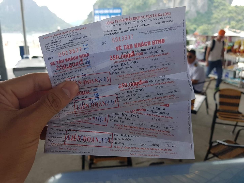 Dân bức xúc, du khách ngạc nhiên khi vé tàu ra đảo Cô Tô đột nhiên tăng cao - 1 Dân bức xúc, du khách ngạc nhiên khi vé tàu ra đảo Cô Tô đột nhiên tăng cao - 1