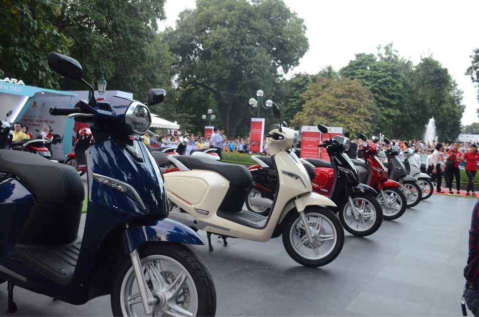 VinFast Klara phiên bản ắc quy - Xe tay ga đáng giá trong tầm giá 25 triệu đồng - 4 VinFast Klara phiên bản ắc quy - Xe tay ga đáng giá trong tầm giá 25 triệu đồng - 4