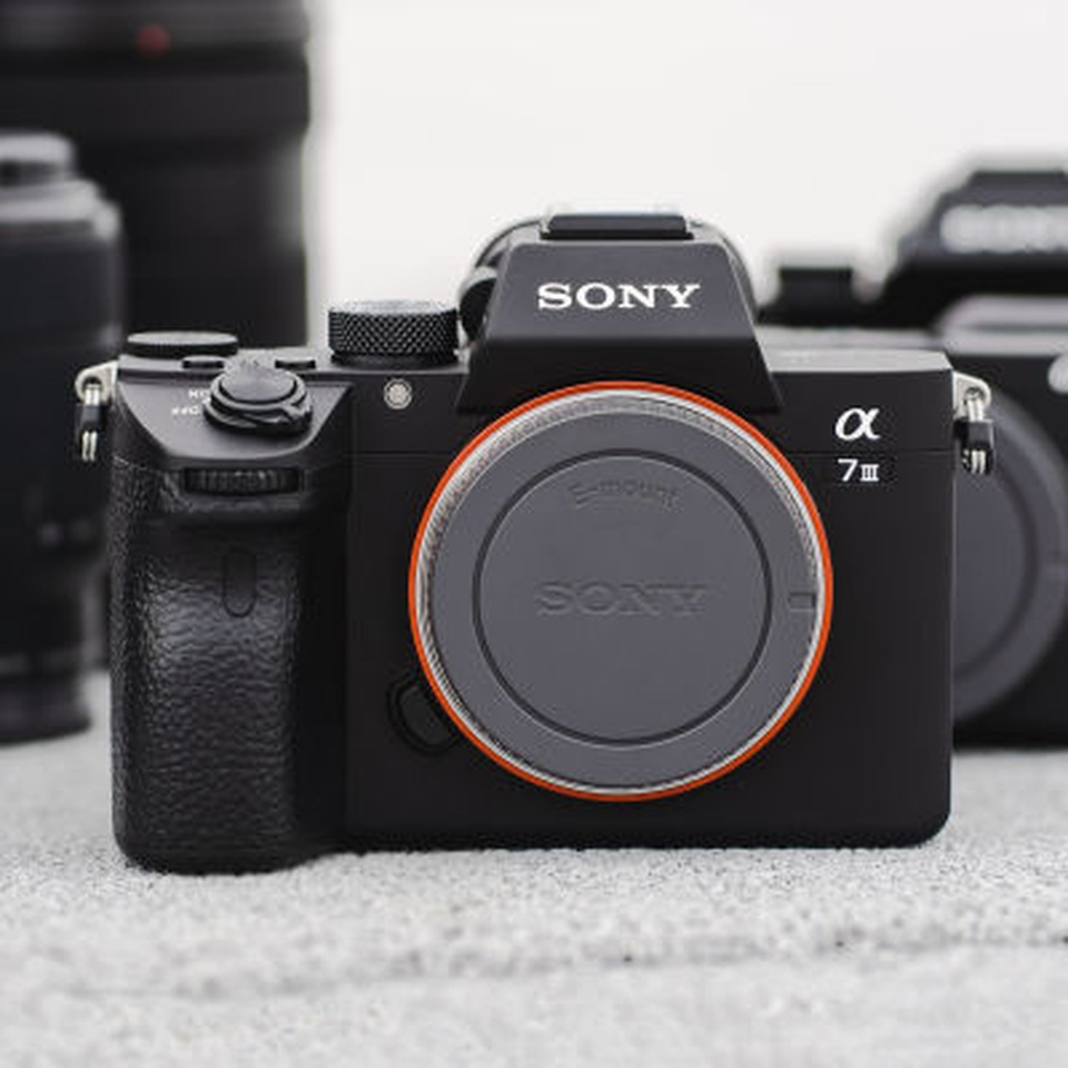 5 máy ảnh không gương lật đáng mua nhất cho kỳ nghỉ lễ 30/4 - 3 5 máy ảnh không gương lật đáng mua nhất cho kỳ nghỉ lễ 30/4 - 3