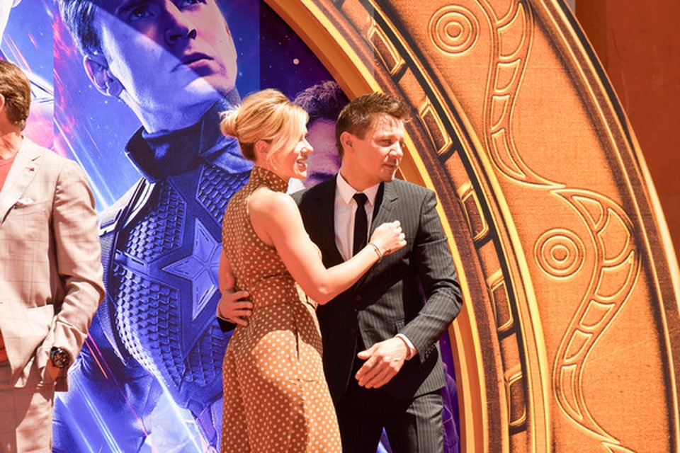 Dàn sao phim Avengers: Endgame lưu dấu tay ở Hollywood - 3 Dàn sao phim Avengers: Endgame lưu dấu tay ở Hollywood - 3