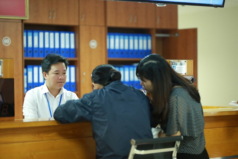 Lương tăng, công chức vẫn không đủ sống - 2 Lương tăng, công chức vẫn không đủ sống - 2