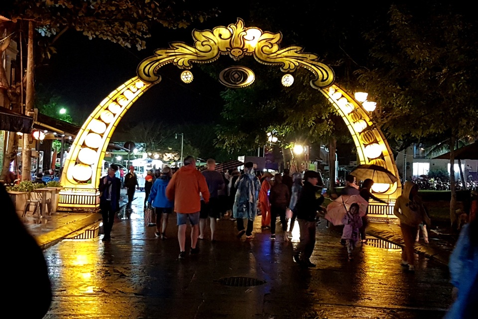 Vi phạm âm thanh, ánh sáng ở Hội An Vi phạm âm thanh, ánh sáng ở Hội An