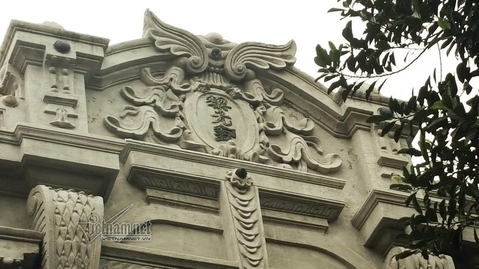 Biệt thự trăm năm của đại gia Bát Tràng: Bí mật không muốn rời đi - 8 Biệt thự trăm năm của đại gia Bát Tràng: Bí mật không muốn rời đi - 8