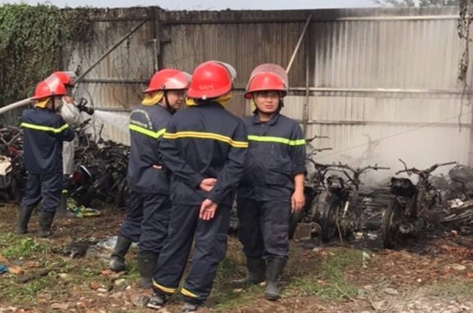 Hỏa hoạn tại bãi giữ xe vi phạm giao thông, 30 xe máy trơ khung sắt - 1 Hỏa hoạn tại bãi giữ xe vi phạm giao thông, 30 xe máy trơ khung sắt - 1