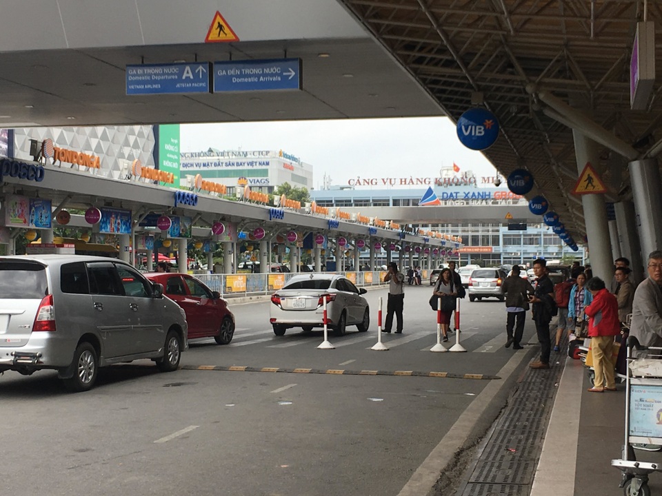 Sẽ thu phí ô tô nếu ra vào sân bay quá thời gian quy định - 2 Sẽ thu phí ô tô nếu ra vào sân bay quá thời gian quy định - 2