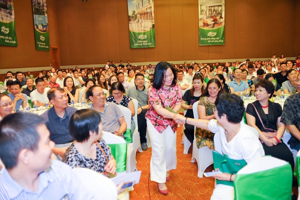 Gần 400 khách hàng dự lễ tri ân dự án Green Pearl 378 Minh Khai - 2 Gần 400 khách hàng dự lễ tri ân dự án Green Pearl 378 Minh Khai - 2