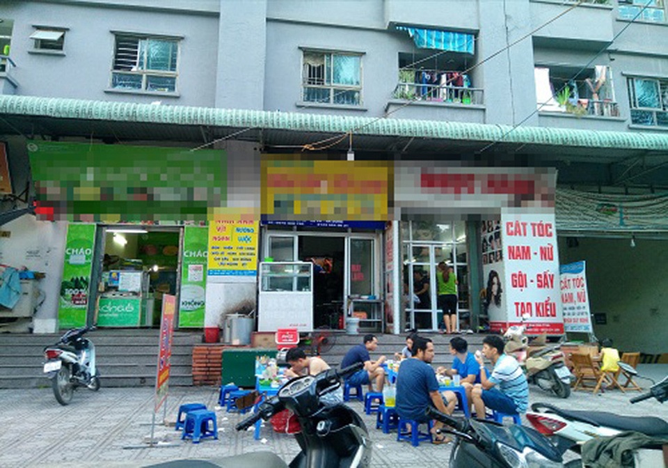 Hưởng đủ hôi thối, đi thang máy bị lườm nguýt: Bán lỗ 300 triệu đồng chuyển nhà gấp - 1 Hưởng đủ hôi thối, đi thang máy bị lườm nguýt: Bán lỗ 300 triệu đồng chuyển nhà gấp - 1