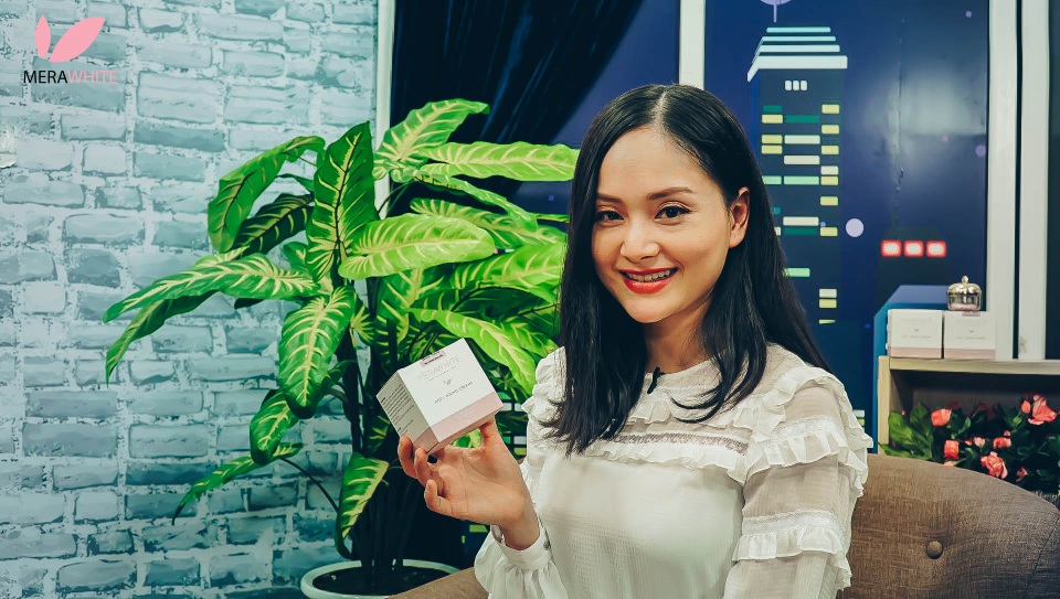 Kem chống lão hóa giúp làm mờ nếp nhăn, xóa sạch vết thâm nám tàn nhang an toàn cho chị em phụ nữ - 2 Kem chống lão hóa giúp làm mờ nếp nhăn, xóa sạch vết thâm nám tàn nhang an toàn cho chị em phụ nữ - 2