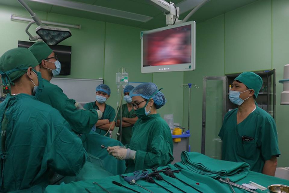 Người không có thẻ BHYT sẽ bị áp dụng giá khám, chữa bệnh ở mức tối đa - 1 Người không có thẻ BHYT sẽ bị áp dụng giá khám, chữa bệnh ở mức tối đa - 1