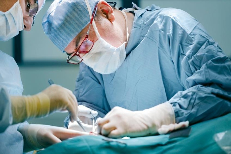 Điếc dẫn truyền: Nguyên nhân, triệu chứng và cách điều trị - 4 Điếc dẫn truyền: Nguyên nhân, triệu chứng và cách điều trị - 4